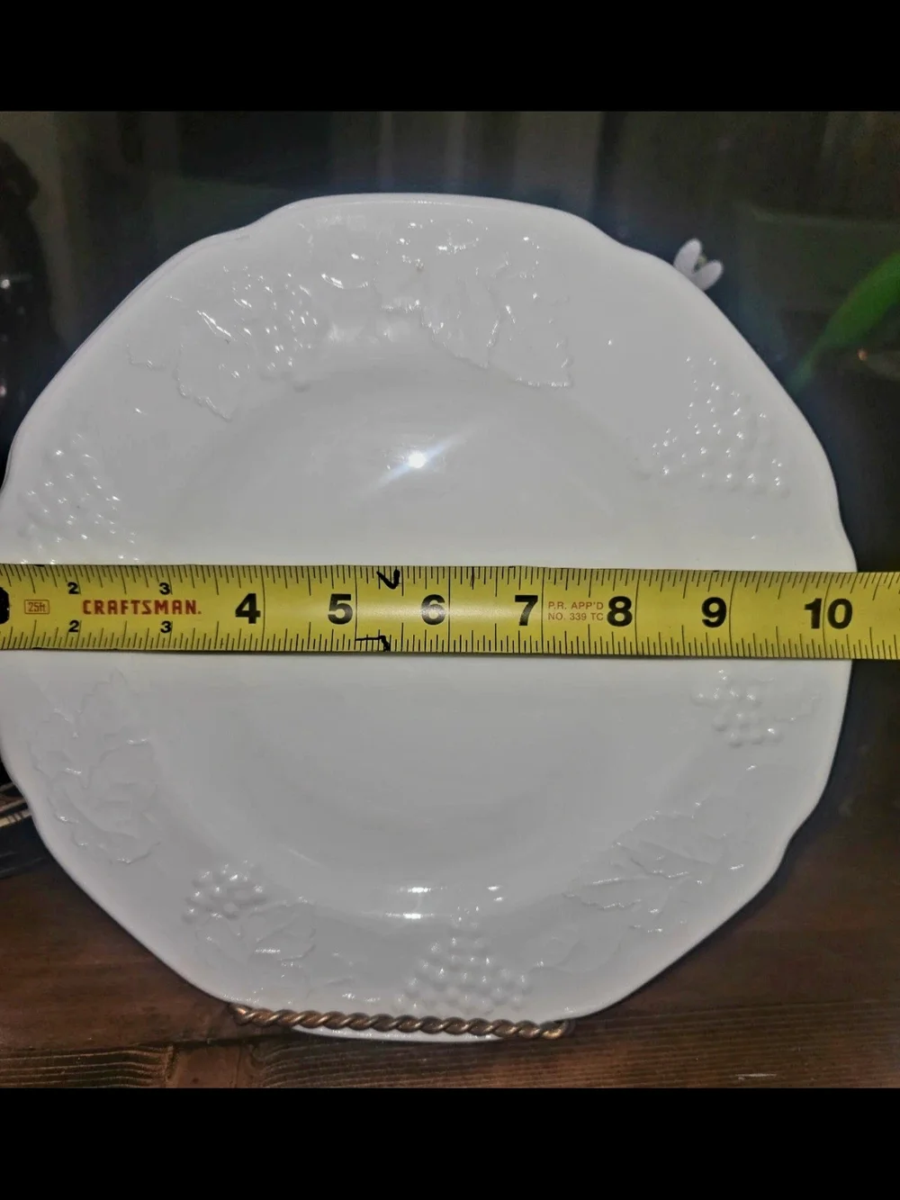 White Embossed Grape Motif Dinner Plate - Elegant Home Dining